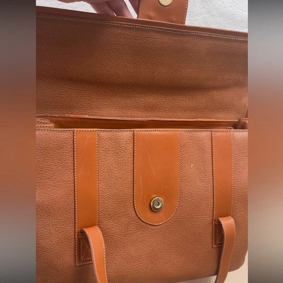 Gucci Vintage Saddle Bag - Picture 9 of 15